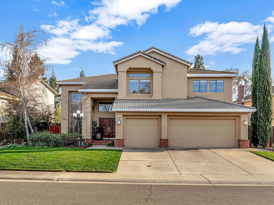 1st image of 216 Dulverton Cir