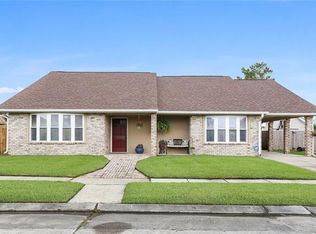 2816 Moss Ln, Violet, LA 70092