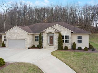 1289 Bluejack Ln, Heath, OH 43056