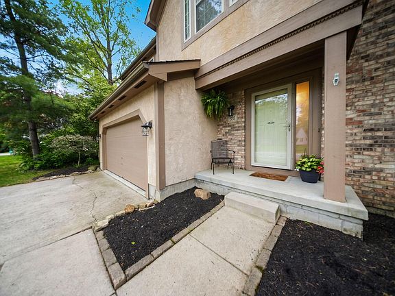 3rd image of 638 Ridenour Rd