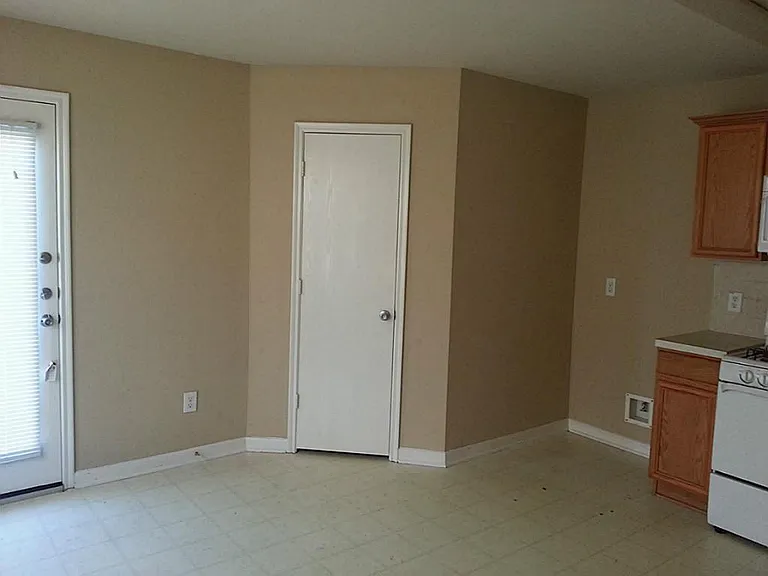 22851 Twisting Pine Dr — Photo 6