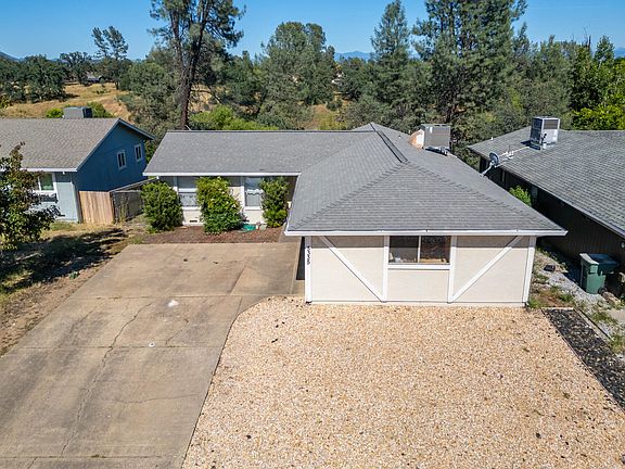 2nd image of 5335 Stonethrow Ct