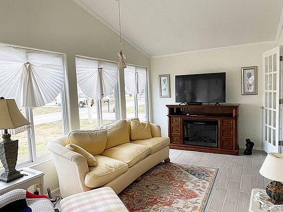 2nd image of 25931 Flowerstone Ct #L-091