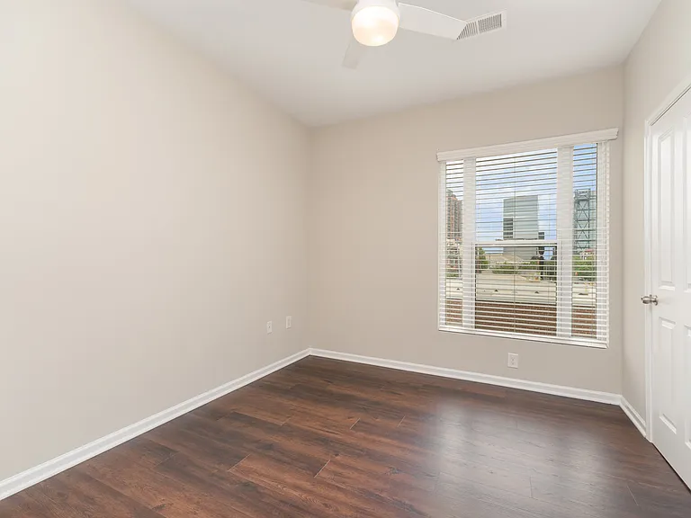 1429 Camden Rd — Photo 16