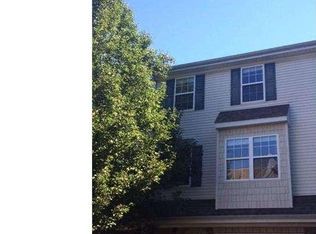 207 Picket Post Ct, Fort Washington, PA 19034