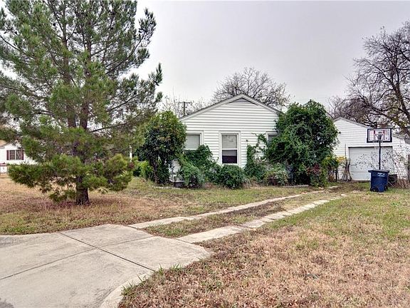 4th image of 7401 Llano Ave