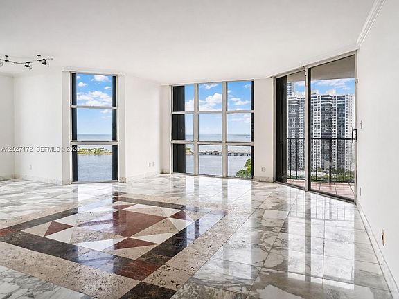 4th image of 1925 Brickell Ave APT D1808