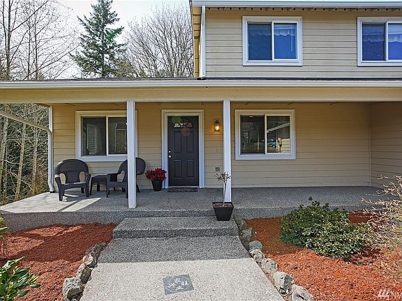 2nd image of 2217 NE Thistle Ct