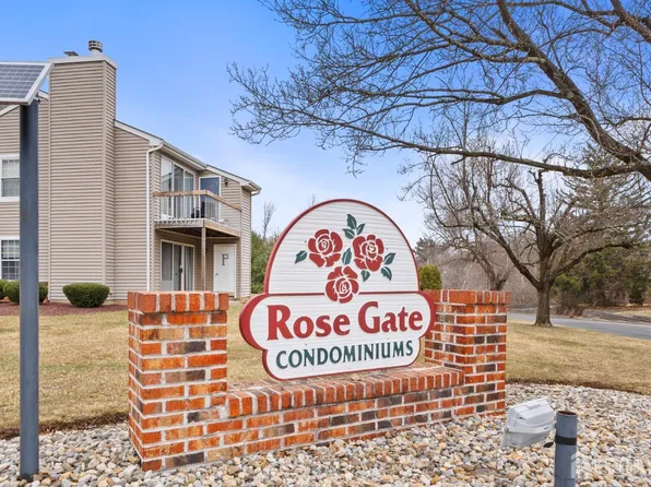 9 Lindsey Cir, Old Bridge, NJ 08857