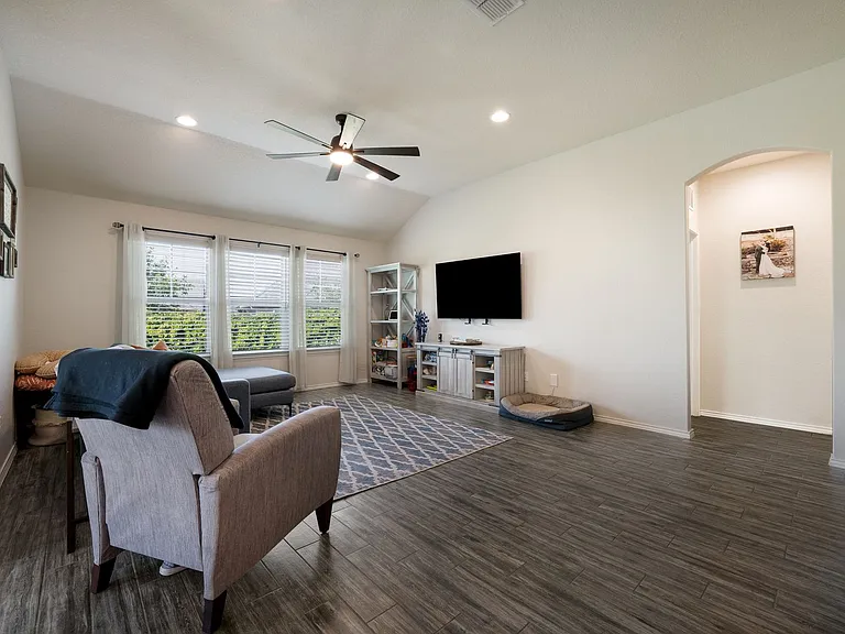 9018 Canopy Bnd — Photo 12