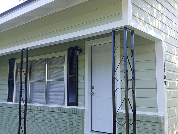 3rd image of 1409 Missouri St
