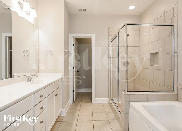 4881 Mountain Gap Dr — Photo 9