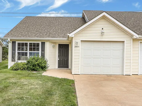 2404 Walden Ln, Manhattan, KS 66502