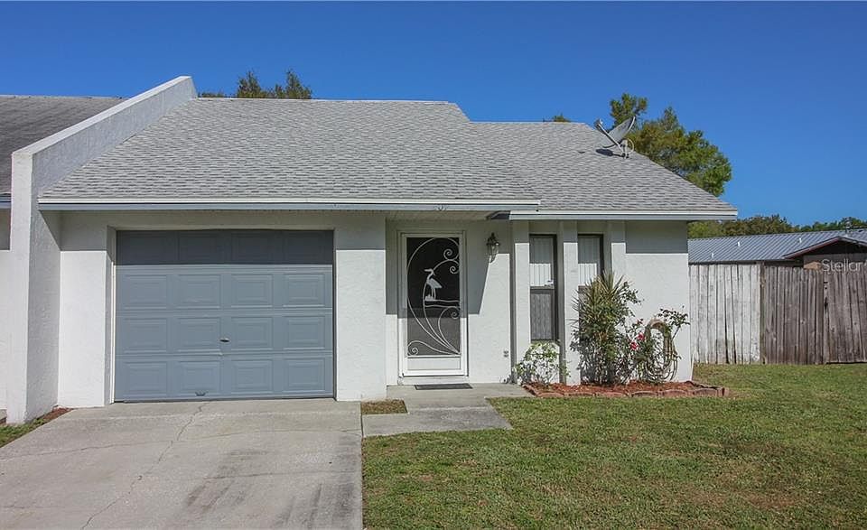 1st image of 209 Granite Dr