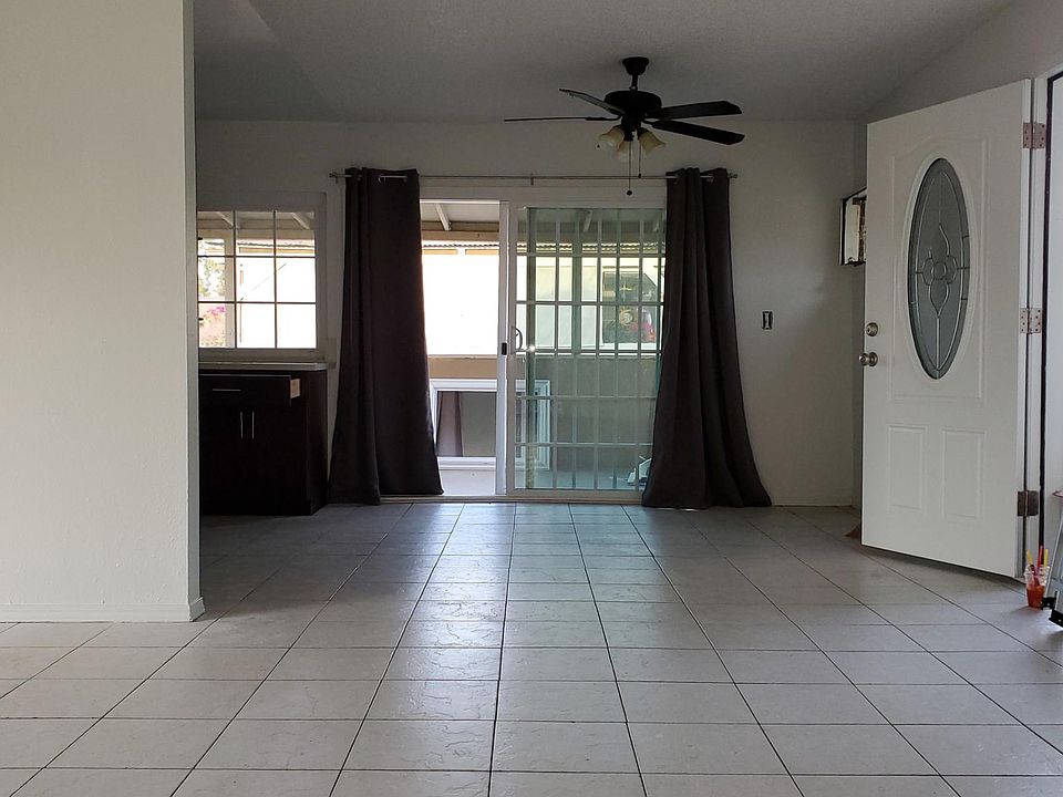 1st image of 2547 E Park Ln #D