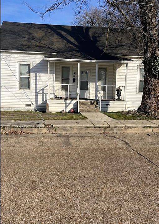 1st image of 212 N Jackson St