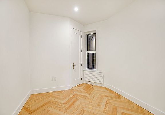5th image of 182 Prospect Park W APT 7