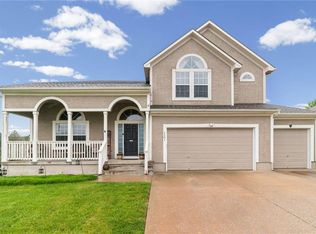 1501 Johnston Dr, Raymore, MO 64083