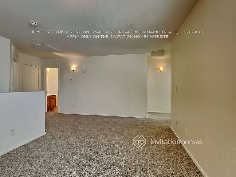 6805 N 130th Ave — Photo 15