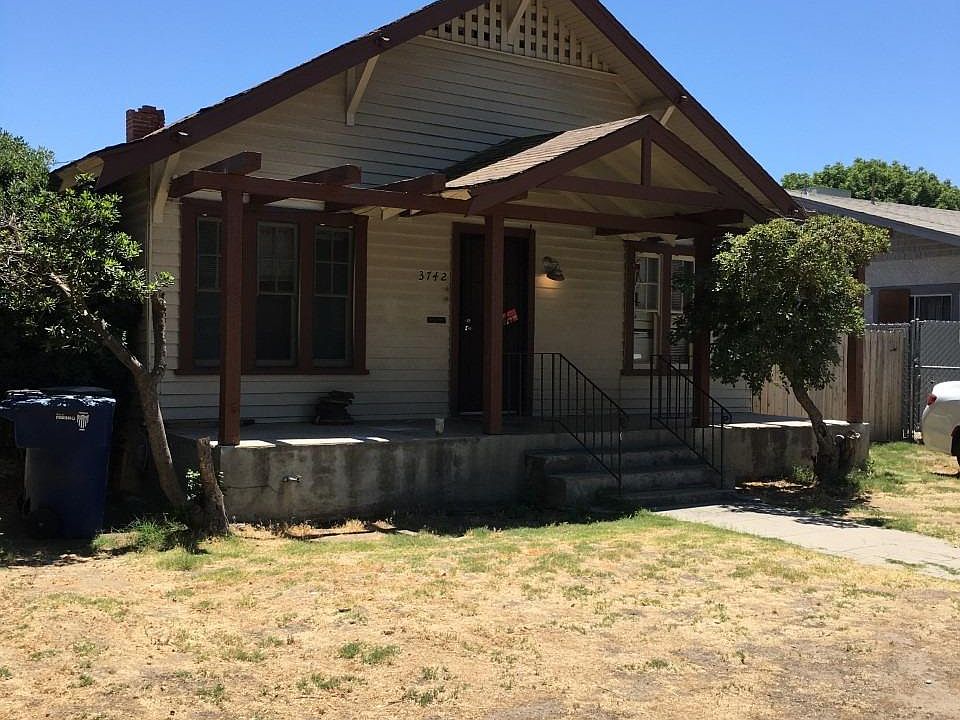 1st image of 3742 E Grant Ave