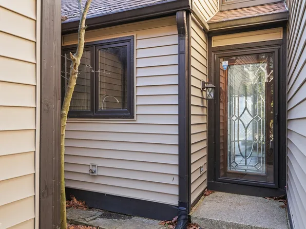 9666 Cedar Cove Ln, Indianapolis, IN 46250