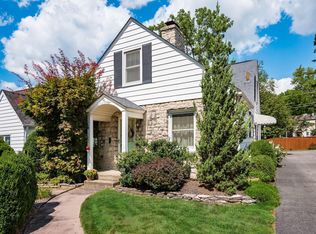 254 W Henderson Rd, Columbus, OH 43214