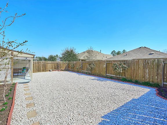 4th image of 2020 Cedar Tree Ct