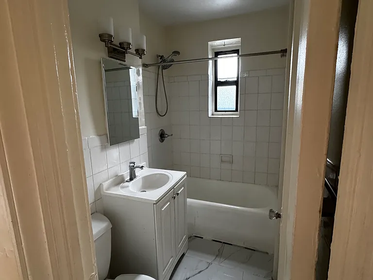 6 West Ave #4E — Photo 4