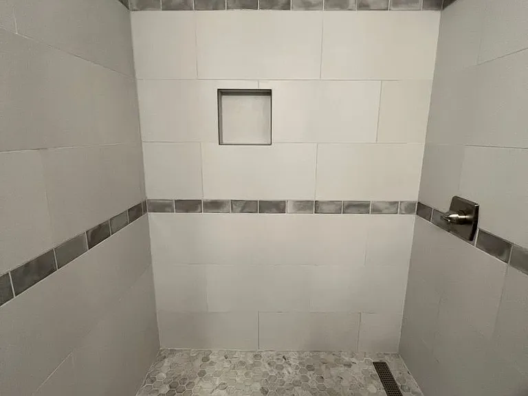 2443 Duke Ln — Photo 22