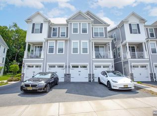 124 Sequoia Dr, Cedar Grove, NJ 07009