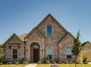 5204 Live Oak Dr, Sachse, TX 75048
