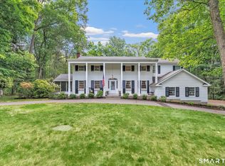 15 Hemlock Hollow Road, Woodbridge, CT 06525