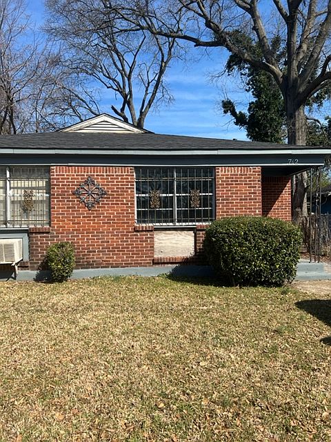 1st image of 762 E Mallory Ave