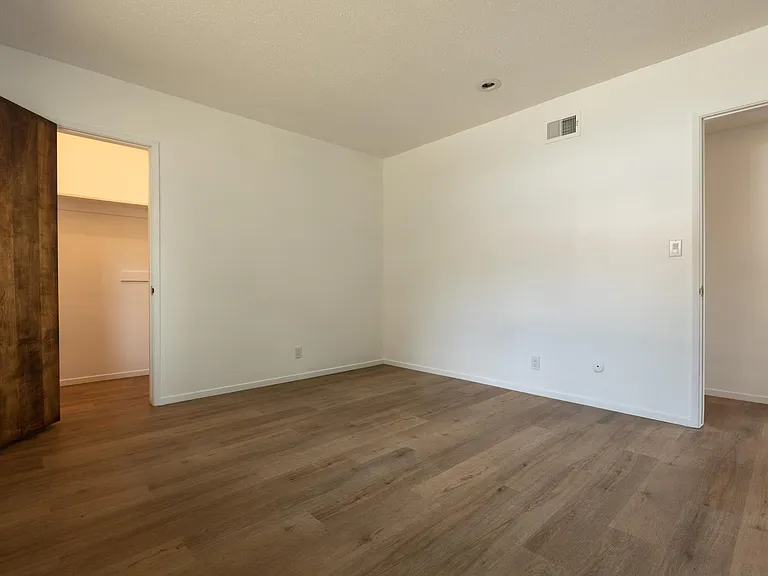 1855 Alpha St — Photo 18