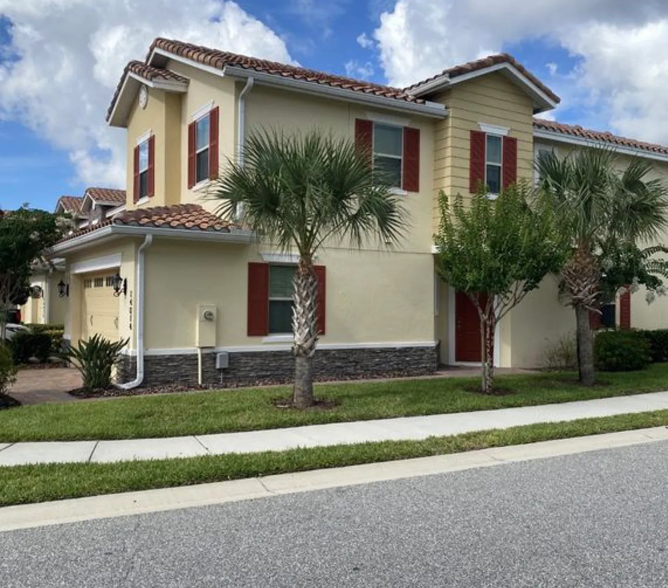 3 bed, 2.5 bath, 1801 sqft, $2,800 — Photo 1