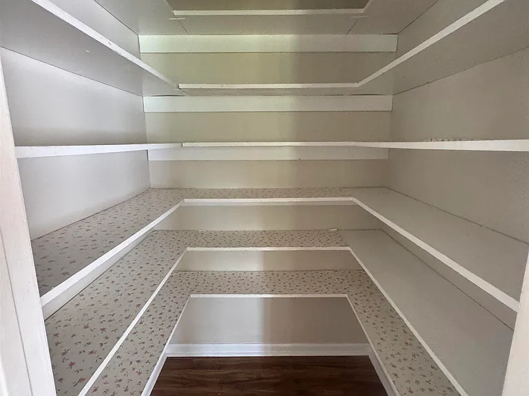 915 Highland Dr — Photo 31