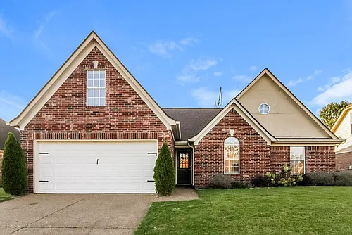1125 Red Fern Cir W Photo 1