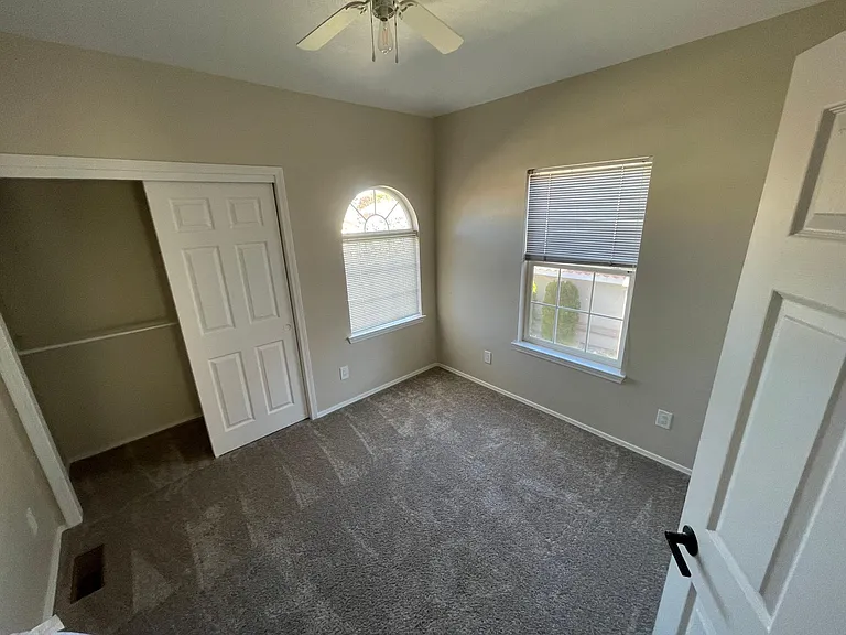 7320 Peregrine Rd NE — Photo 12