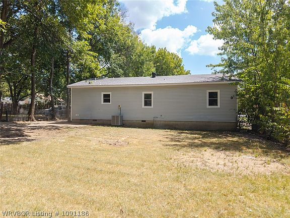 4th image of 3220 S 16th St