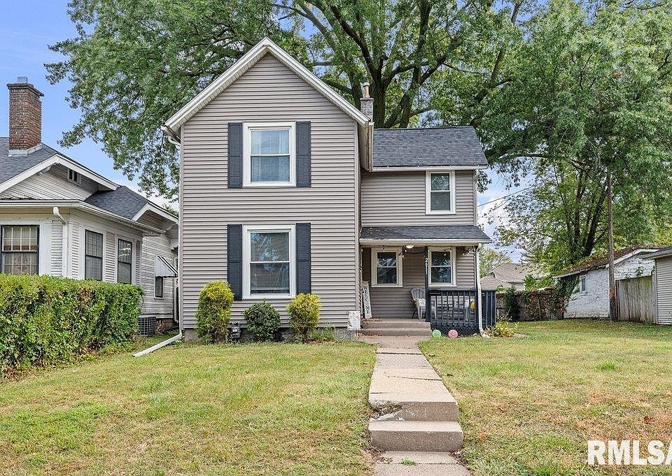 1st image of 2611 Grand Ave