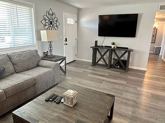 3rd image of 2125 Charing Cross Dr