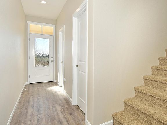 2nd image of 15418 NE 72nd Way