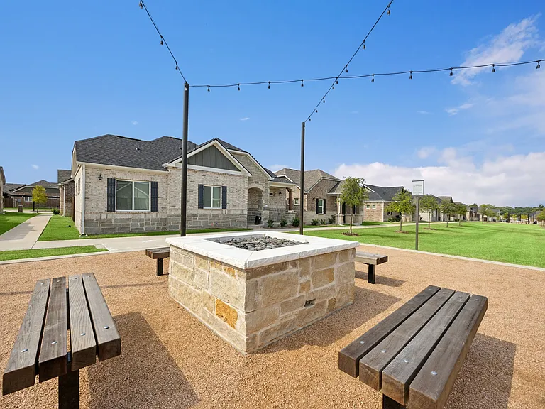VLux Stoneridge — Photo 109