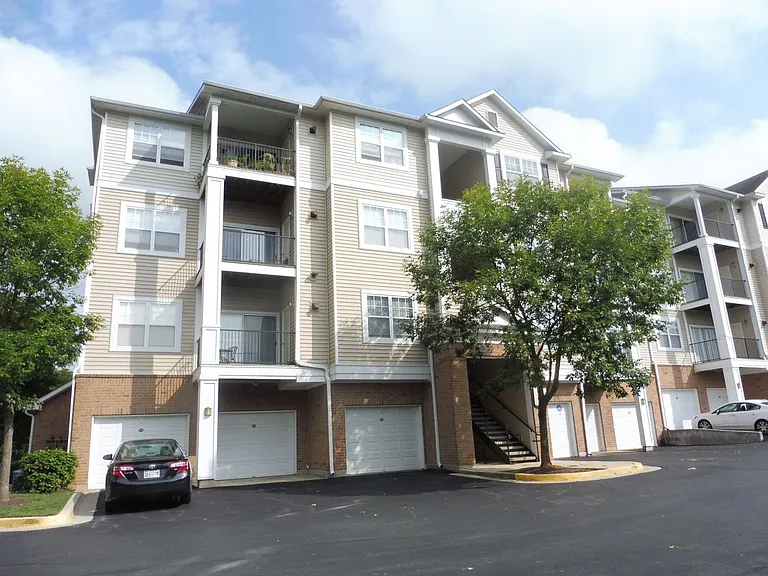 19611 Galway Bay Cir #102 — Photo 2