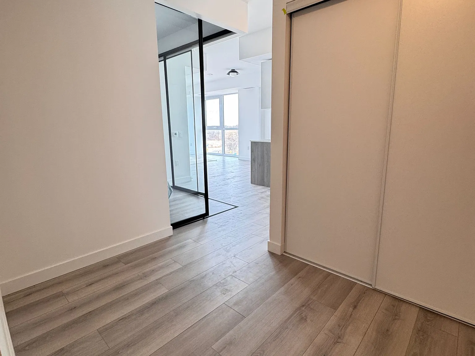 3 bed, $3,000 — Photo 2
