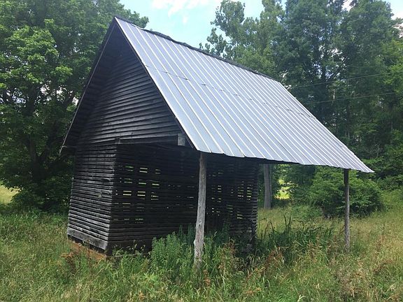 2nd image of 5556 Mountain Valley Hwy 131