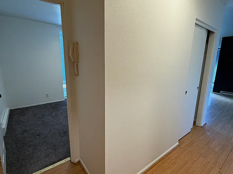 129 11th Ave E #101 — Photo 17