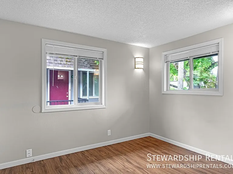 528 Tyler St #1 — Photo 9