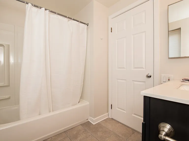 1935 Wallace St #1 — Photo 19