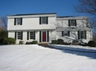 27 Rustic Oak Dr, Southington, CT 06489